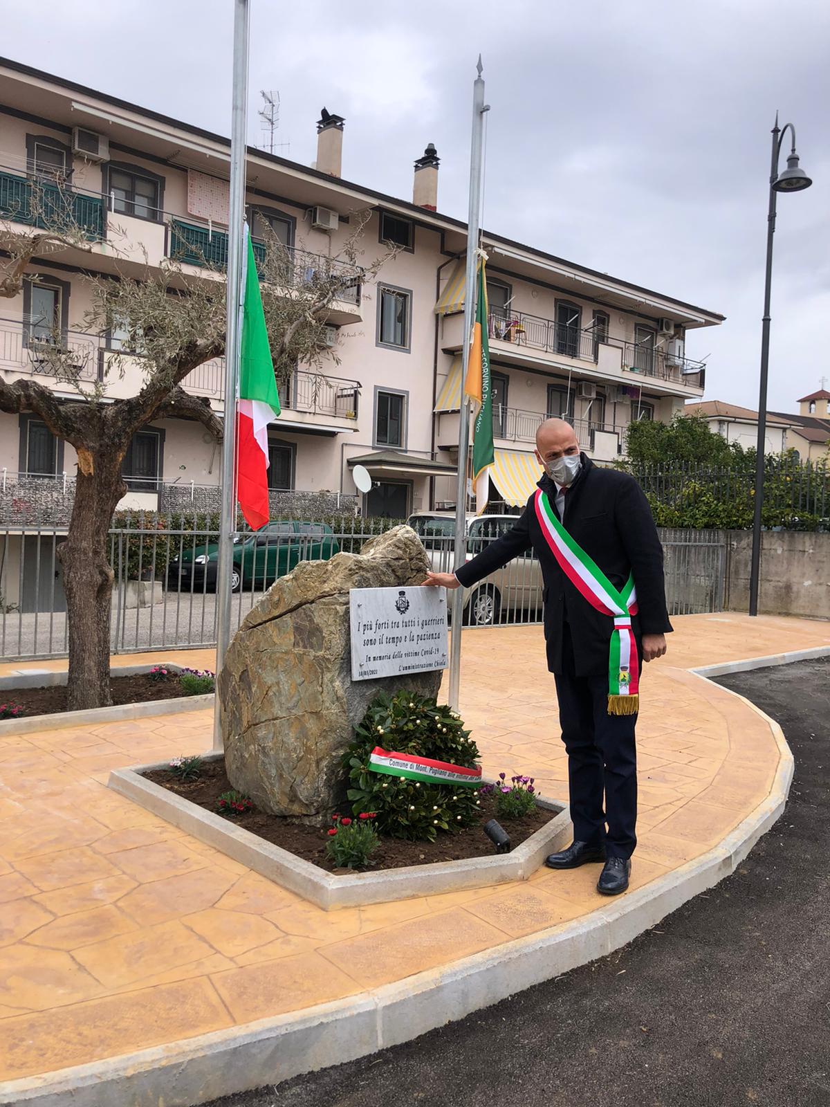 Montecorvino Pugliano, inaugurato monumento per le vittime del Covid