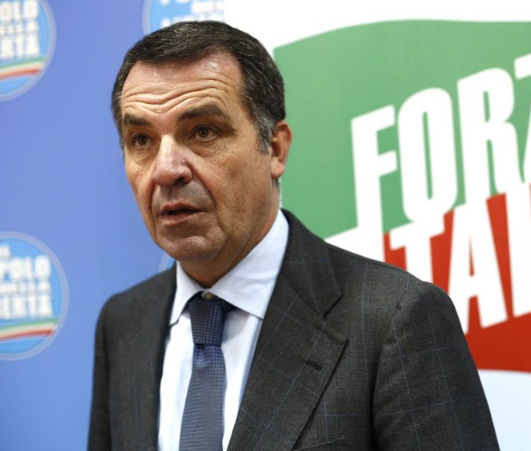 Forza Italia: lasciano De Siano, Ferraioli, Sarro e Pentangelo