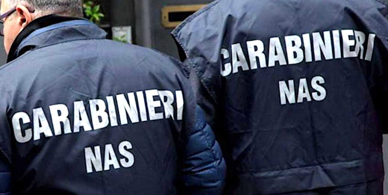 Salerno, controlli dei Nas: sanzioni per 3600 euro