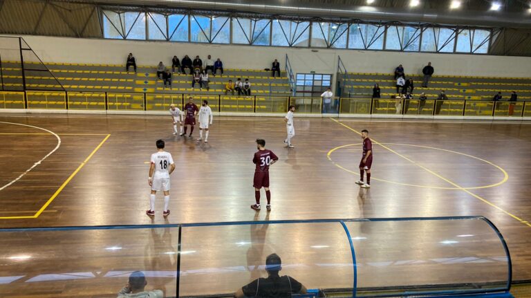 Calcio a cinque, lo Junior Domitia corsaro a Salerno