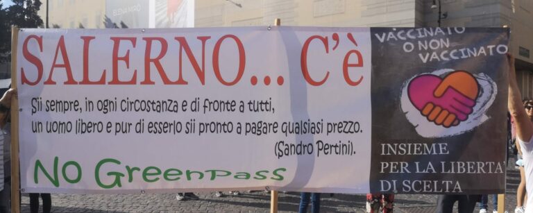 I “No Green pass Salerno” appoggiano i portuali di Trieste: “Onore ai portuali e ai lavoratori che non si piegano”