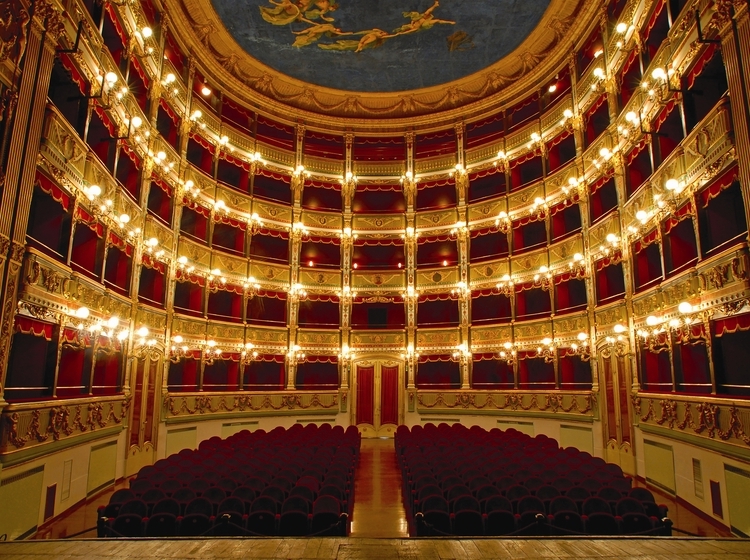 Teatro Verdi, una Traviata da mezzo milione di euro