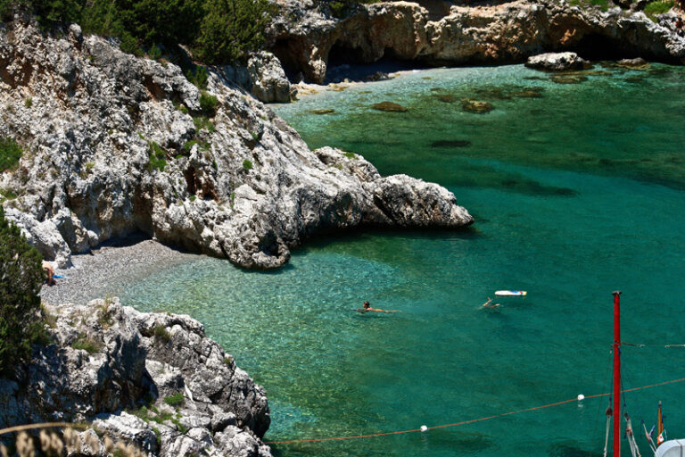 Mare: in Campania il 97% della costa balneabile, “scarse” Salerno, Pontecagnano, Ravello, Battipaglia