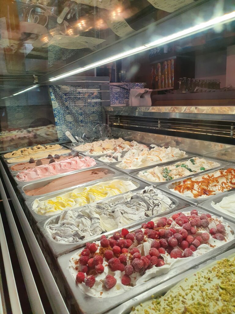 Eccellenze della Costiera: la pasticceria Gambardella e i suoi gustosi gelati