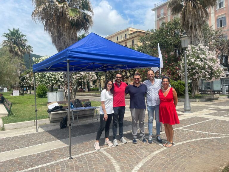 Le Piazza di Schierarsi presente anche a Salerno: Mobilitazione per il referendum “Italia per la Pace”