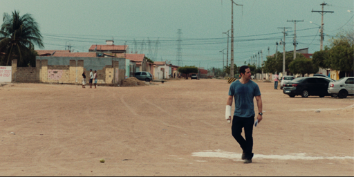 Una immagine del protagonista tratta dal film brasiliano Deserto Particular