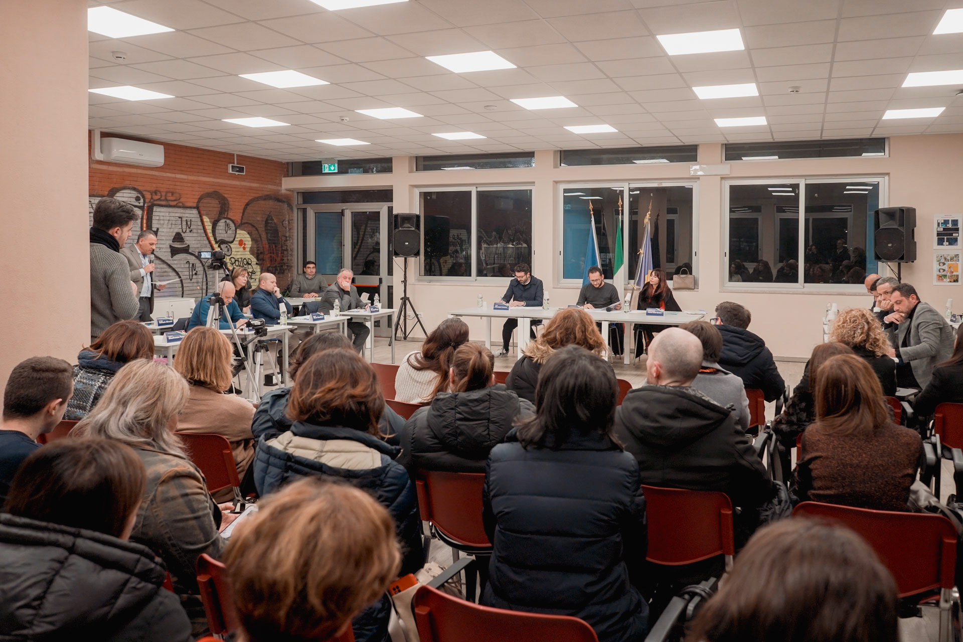 Pontecagnano, consiglio comunale unito: “Difendiamo autonomia dei tre istituti cittadini”